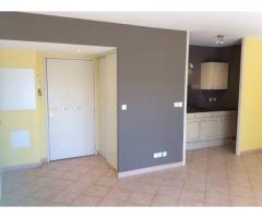 Vente appartement 2 pièces 51 m² Montelimar (26200)