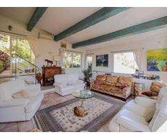 Vente maison 215 m² Hyeres (83400)
